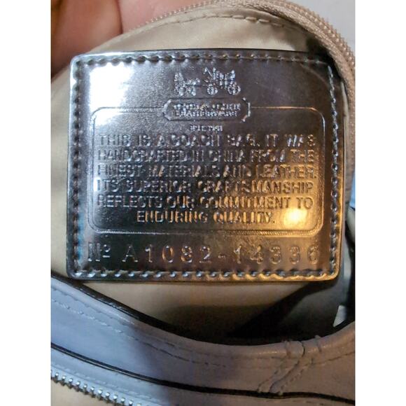 VTG Coach #14336 Hobo Madison Maggie Purple Lavender Leather Shoulder Bag - Picture 16 of 16